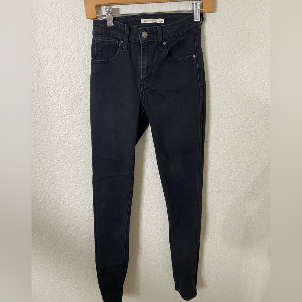 Levi’s skinny jeans black size 24